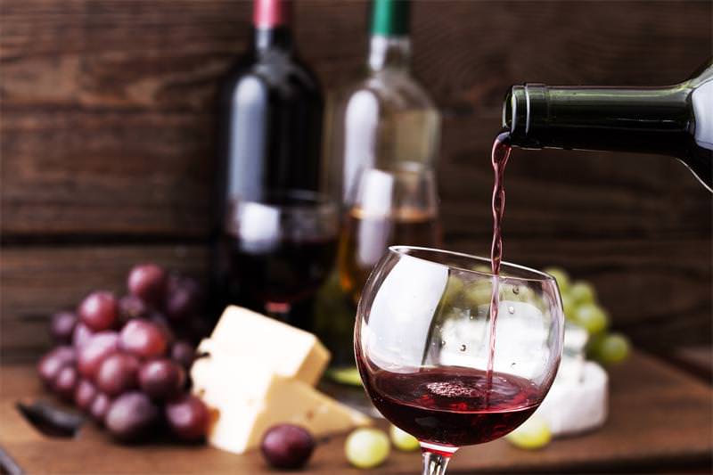 Pairing red wine and cheese