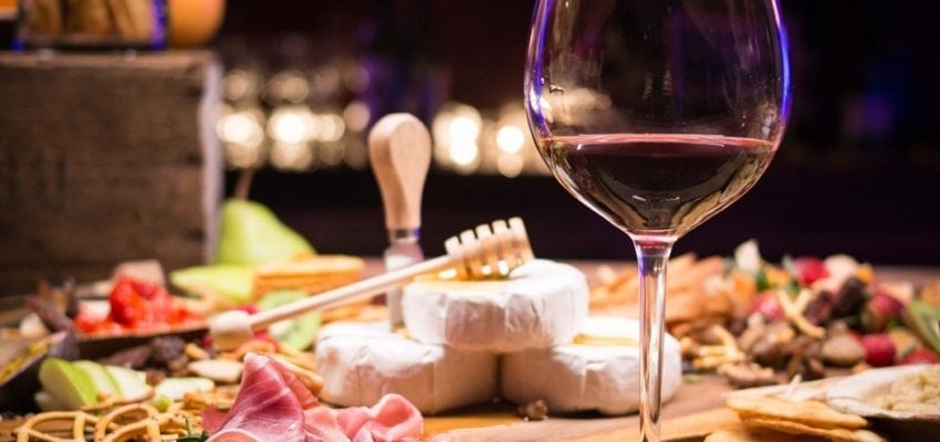 The best ideas for pairing wine and cheese