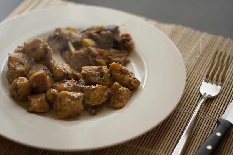 Pollo al vino tinto