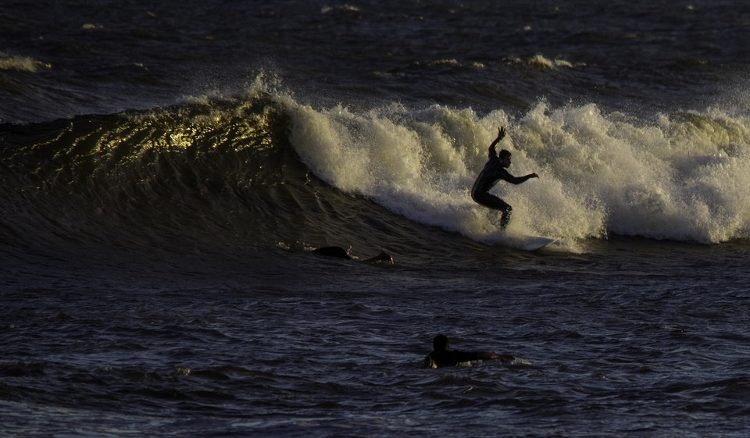 Surf en Uruguay: los mejores lugares para practicarlo